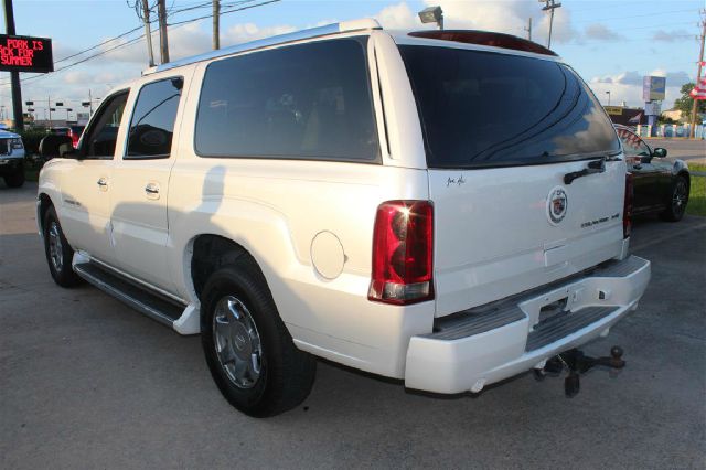 2003 Cadillac Escalade ESV SR5 Sport Utility 4D