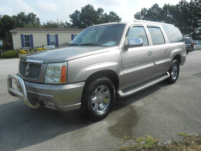 2003 Cadillac Escalade ESV SR5 Sport Utility 4D