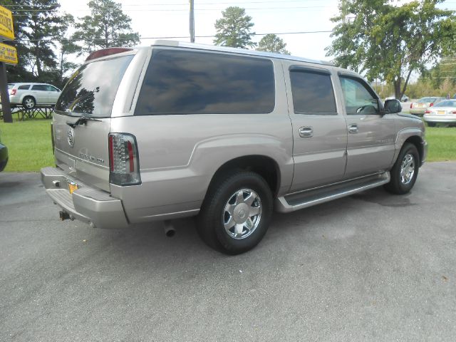 2003 Cadillac Escalade ESV SR5 Sport Utility 4D