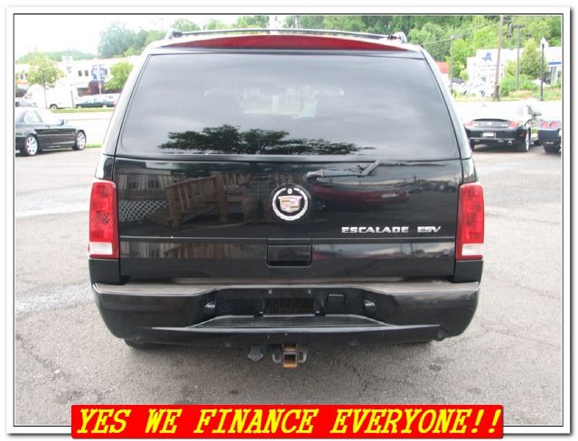 2003 Cadillac Escalade ESV SR5 Sport Utility 4D