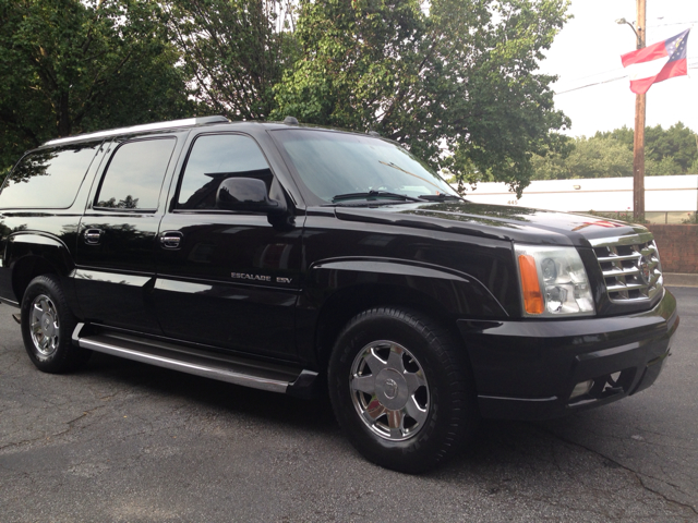 2004 Cadillac Escalade ESV 323ci