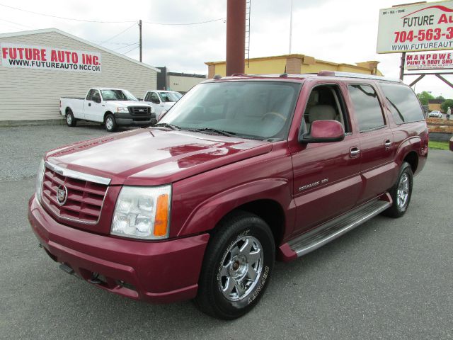 2004 Cadillac Escalade ESV SR5 Sport Utility 4D