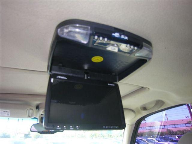 2004 Cadillac Escalade ESV Silver Shadow Long Wheelbase