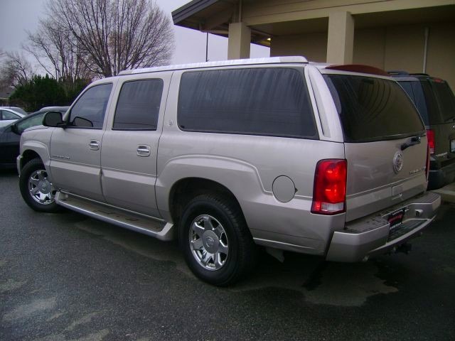 2004 Cadillac Escalade ESV EX - DUAL Power Doors