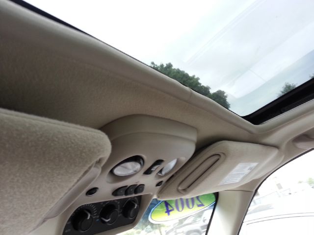 2004 Cadillac Escalade ESV SR5 Sport Utility 4D