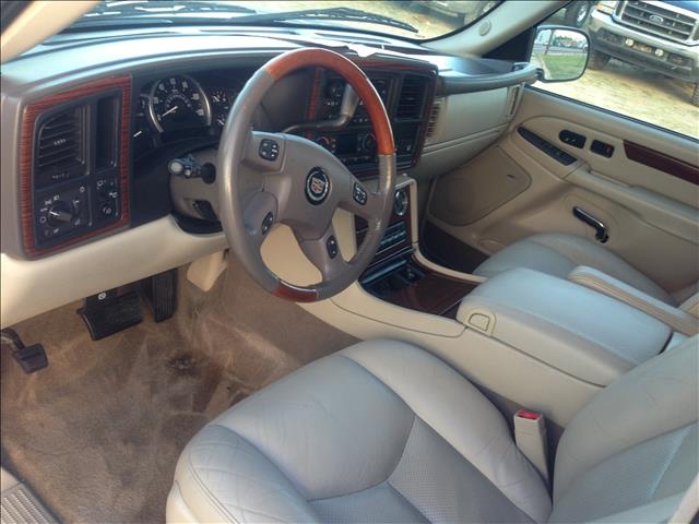 2004 Cadillac Escalade ESV Ralliart