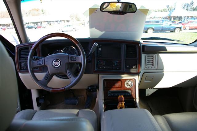 2005 Cadillac Escalade ESV Unknown
