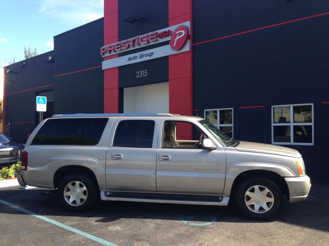 2005 Cadillac Escalade ESV SR5 Sport Utility 4D