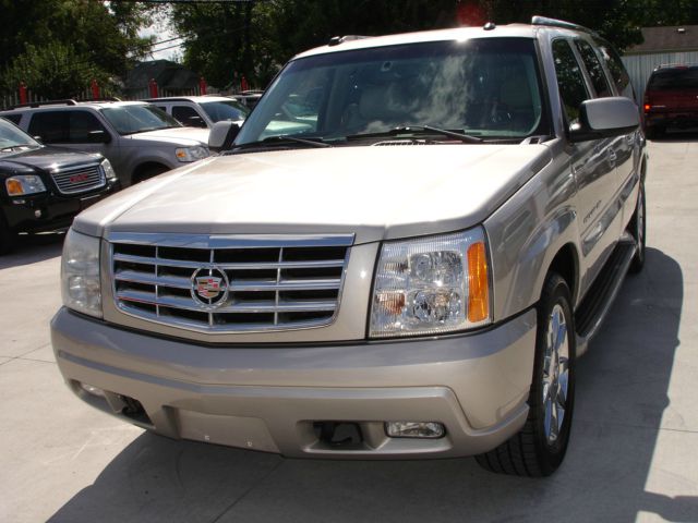 2005 Cadillac Escalade ESV 323ci