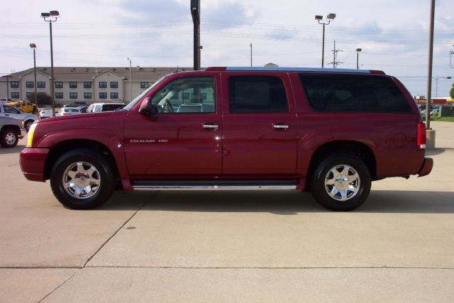 2005 Cadillac Escalade ESV SR5 Sport Utility 4D