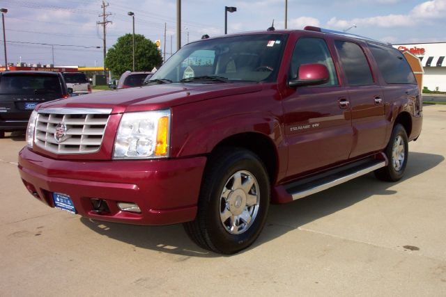 2005 Cadillac Escalade ESV SR5 Sport Utility 4D
