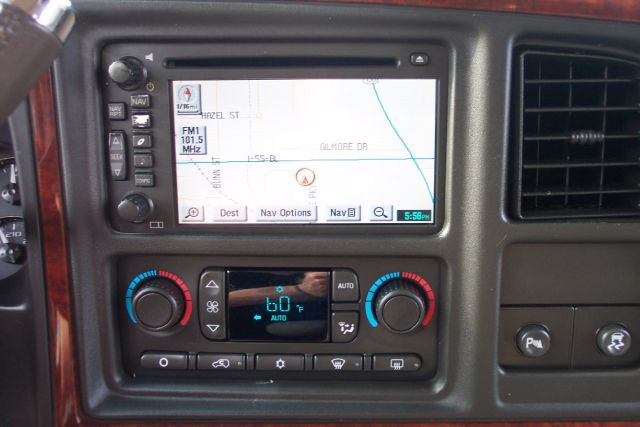 2005 Cadillac Escalade ESV SR5 Sport Utility 4D