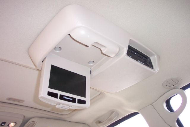 2005 Cadillac Escalade ESV SR5 Sport Utility 4D