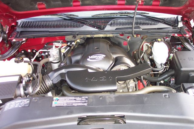 2005 Cadillac Escalade ESV SR5 Sport Utility 4D