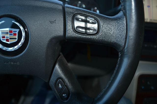 2005 Cadillac Escalade ESV 323ci