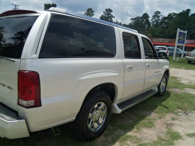 2005 Cadillac Escalade ESV SR5 Sport Utility 4D