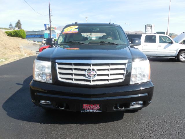 2005 Cadillac Escalade ESV SR5 Sport Utility 4D