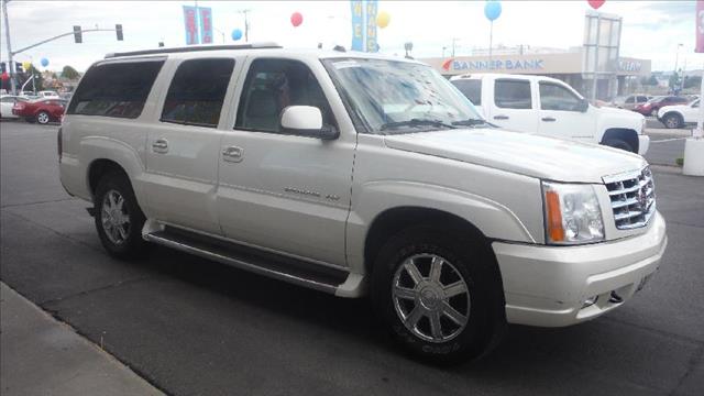 2005 Cadillac Escalade ESV Base