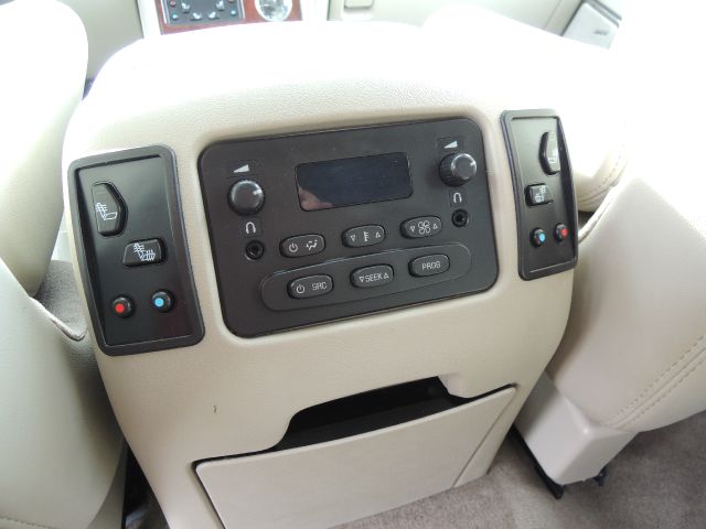 2005 Cadillac Escalade ESV 323ci