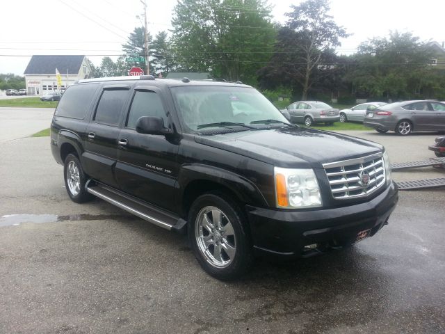 2005 Cadillac Escalade ESV 323ci