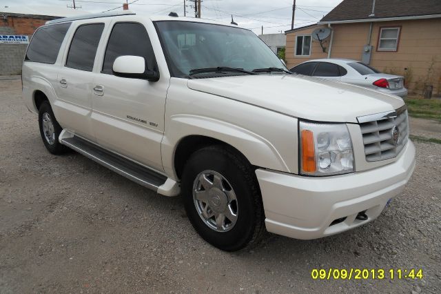 2005 Cadillac Escalade ESV SR5 Sport Utility 4D
