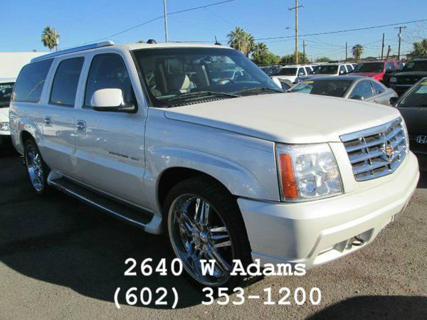 2005 Cadillac Escalade ESV 323ci