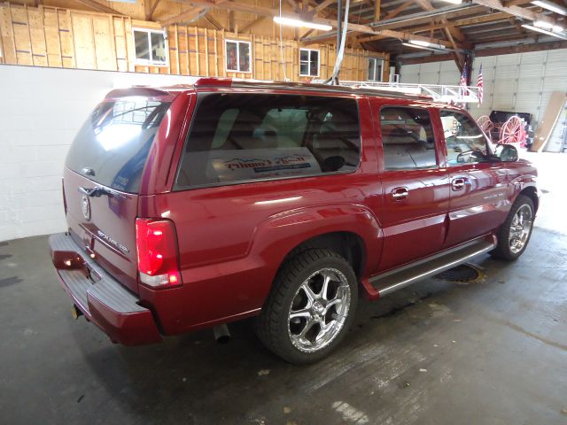 2005 Cadillac Escalade ESV SR5 Sport Utility 4D