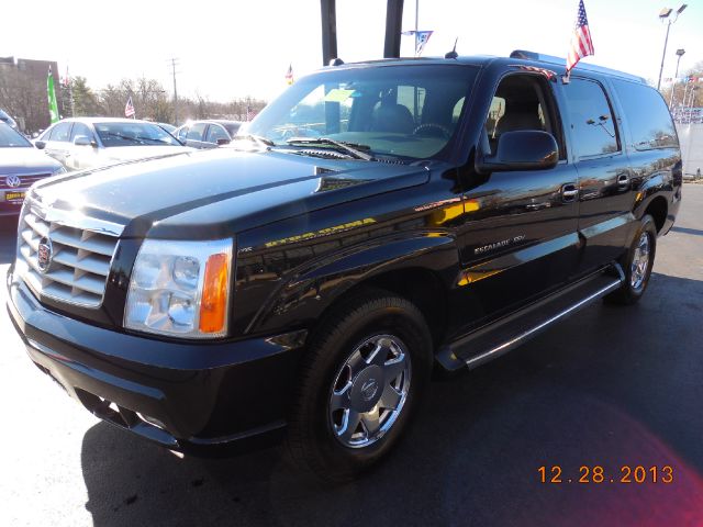 2005 Cadillac Escalade ESV SR5 Sport Utility 4D
