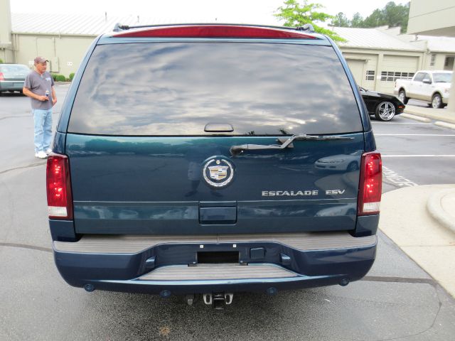 2006 Cadillac Escalade ESV SR5 Sport Utility 4D