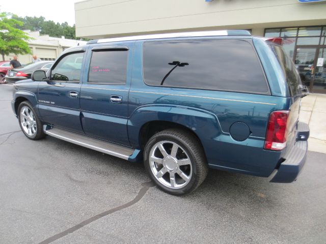 2006 Cadillac Escalade ESV SR5 Sport Utility 4D