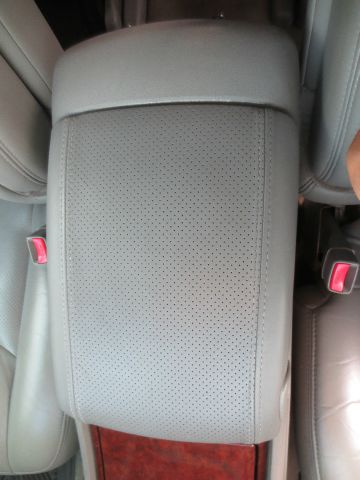 2006 Cadillac Escalade ESV SR5 Sport Utility 4D