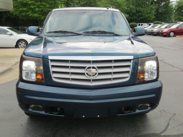 2006 Cadillac Escalade ESV SR5 Sport Utility 4D