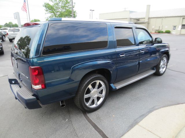 2006 Cadillac Escalade ESV SR5 Sport Utility 4D