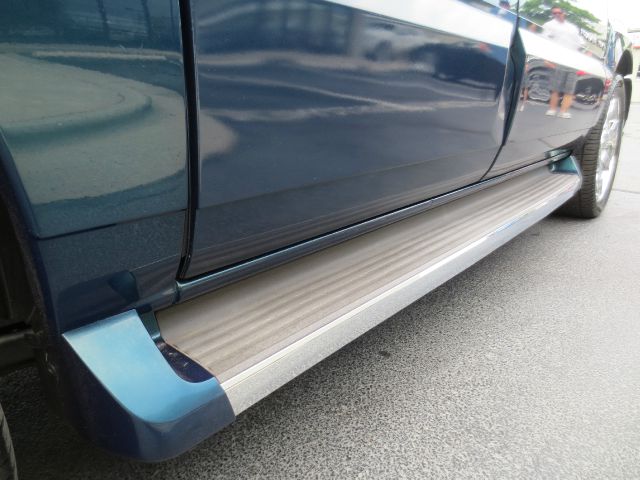 2006 Cadillac Escalade ESV SR5 Sport Utility 4D