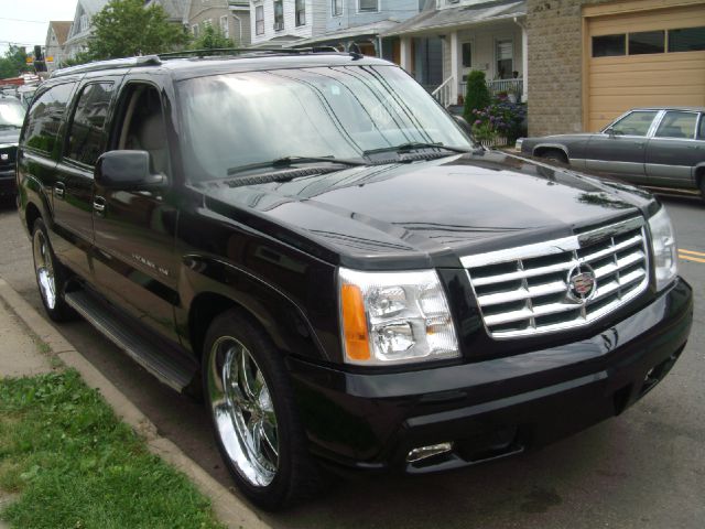 2006 Cadillac Escalade ESV SR5 Sport Utility 4D