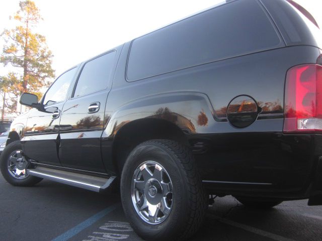 2006 Cadillac Escalade ESV SR5 Sport Utility 4D