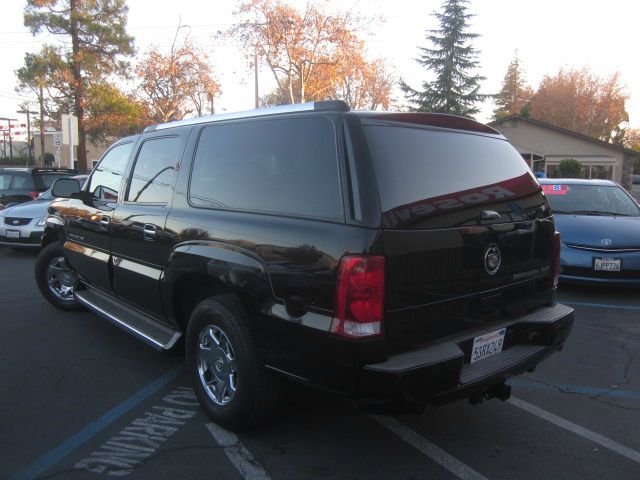 2006 Cadillac Escalade ESV SR5 Sport Utility 4D