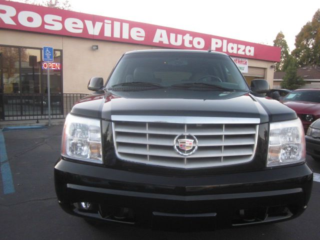 2006 Cadillac Escalade ESV SR5 Sport Utility 4D