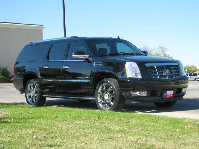 2007 Cadillac Escalade ESV SR5 Sport Utility 4D