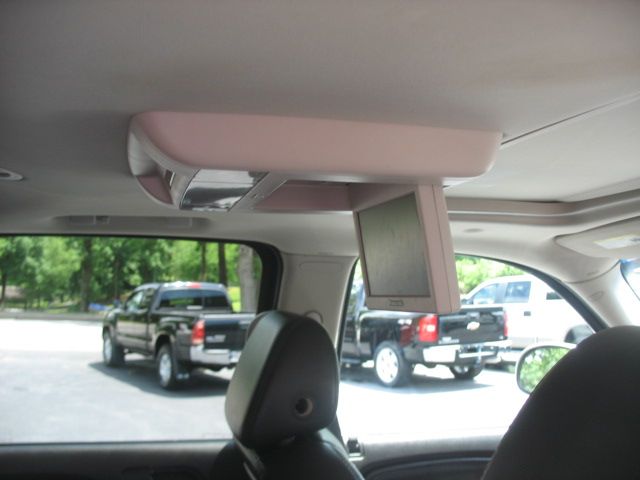 2007 Cadillac Escalade ESV SR5 Sport Utility 4D