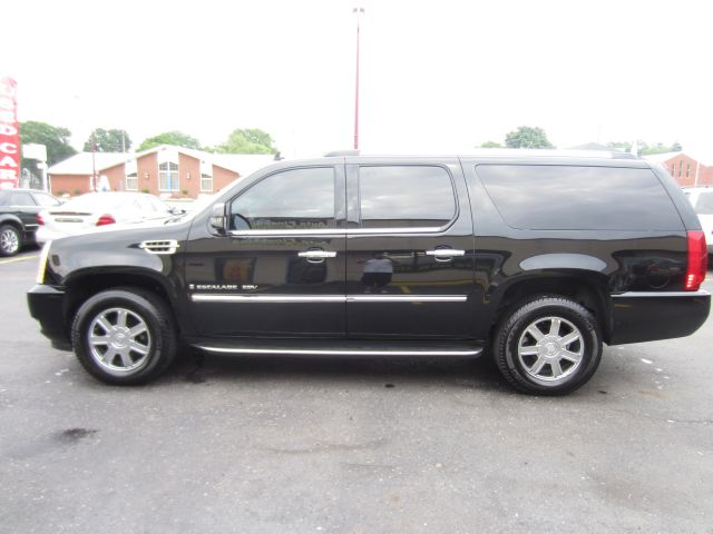 2007 Cadillac Escalade ESV SR5 Sport Utility 4D