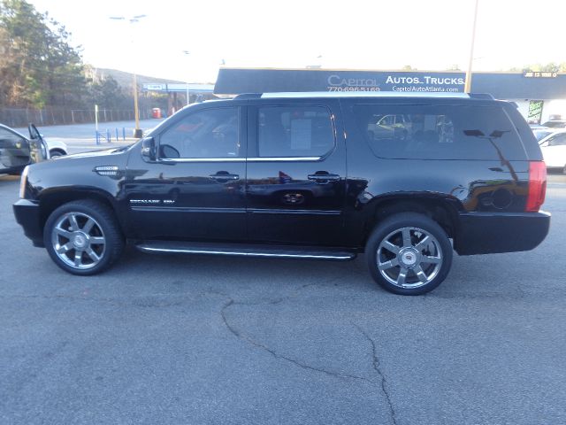 2008 Cadillac Escalade ESV SR5 Sport Utility 4D