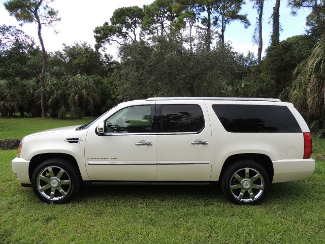 2008 Cadillac Escalade ESV SR5 Sport Utility 4D