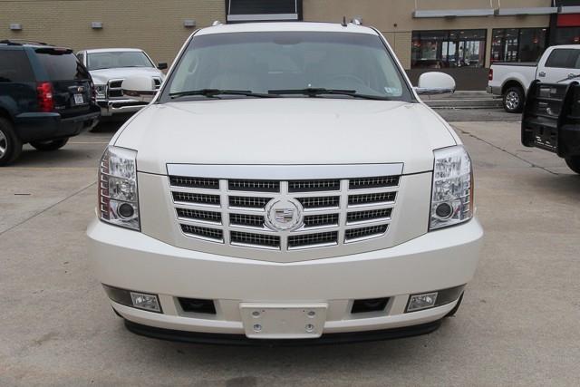 2009 Cadillac Escalade ESV Unknown