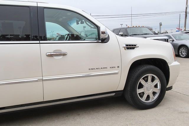 2009 Cadillac Escalade ESV Unknown