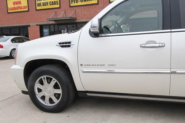2009 Cadillac Escalade ESV Unknown