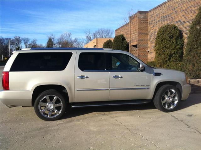 2010 Cadillac Escalade ESV V25