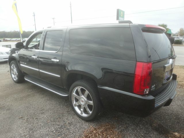 2010 Cadillac Escalade ESV 5dr Hatchback Automatic