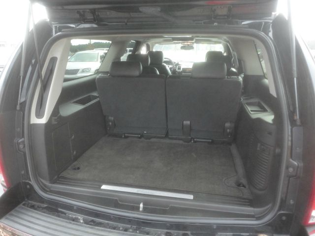 2010 Cadillac Escalade ESV 5dr Hatchback Automatic