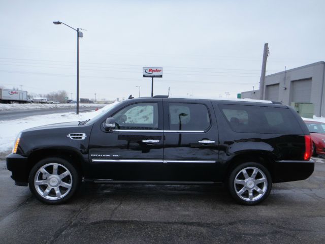 2011 Cadillac Escalade ESV GT WITH Leather And Sunroof